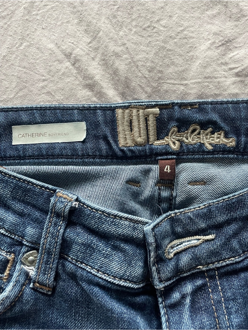 KUT Catherines Boyfriend Jeans in Dark Blue Denim